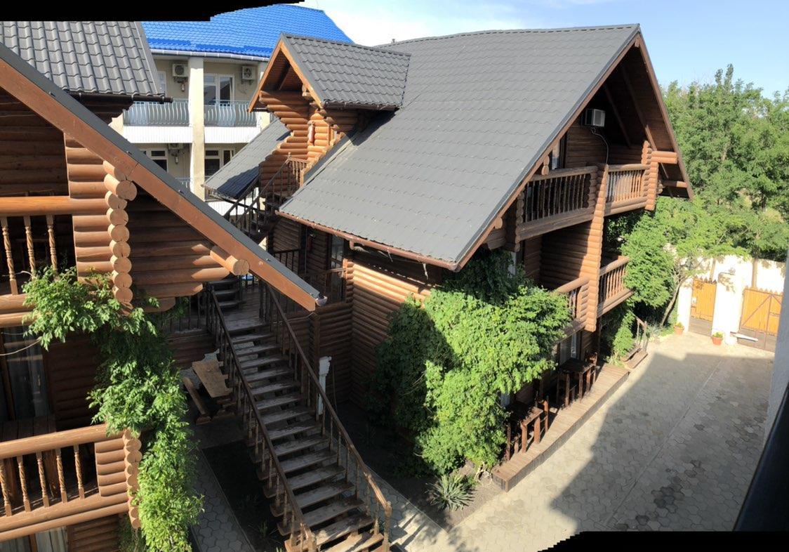 Веселий Кут Hotel Zaliznyy Port Exterior foto